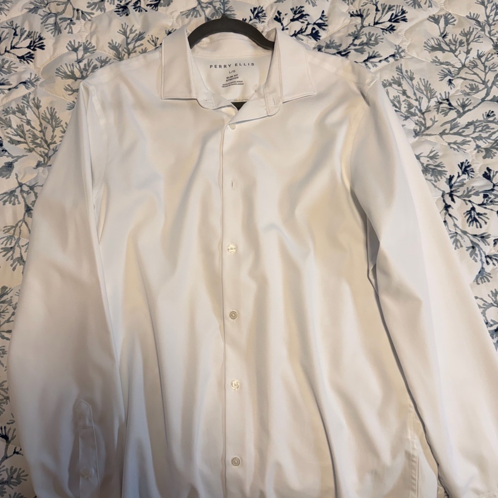 Perry Ellis Men's Crisp White Dress Shirt